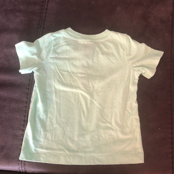 3 Carters T-Shirts Size 18 Months - Picture 7 of 10